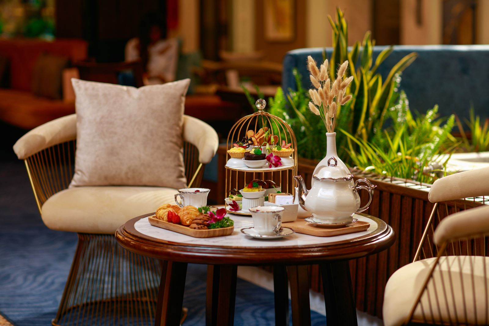 Enjoy afternoon tea  in a cozy space in Hanoi winter